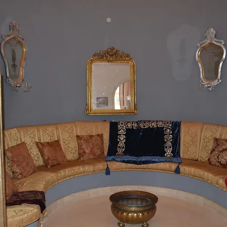 Elegante Nel Centro Di Apartment